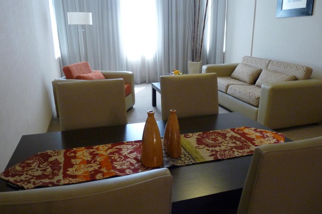 Land Plaza Hotel Bahía Blanca Kültér fotó